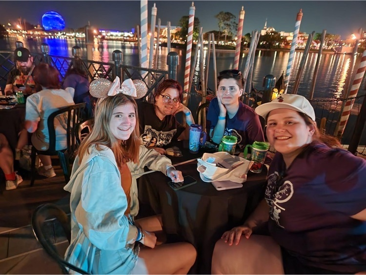 BMRStrong's tweet photo. Our BMR Marching Band is proudly performing at Disney World this week - so amazing! They are having a great time and spreading cheer in Orlando! 💜💛 https://t.co/3GGEheFOH9