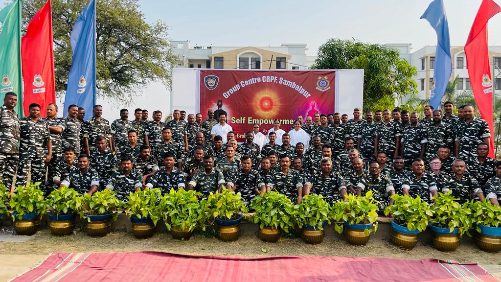 gccrpfsbp's tweet photo. # विकास दृढ़ता के साथ।
दिनांक 14/05/23 से 18/05/23 तक ग्रुप केंद्र सम्बलपुर में #Regaining Fitness Course क्रम संख्या-04 के दौरान ब्रह्मकुमारी,सम्बलपुर संस्था के सौजन्य से 05 दिवसीय #self empowerment विषय पर संगोष्ठी का आयोजन किया गया।
@crpfindia
@CRPF_Odisha
@brahmakumarisHQ https://t.co/ML4Op6HoYD