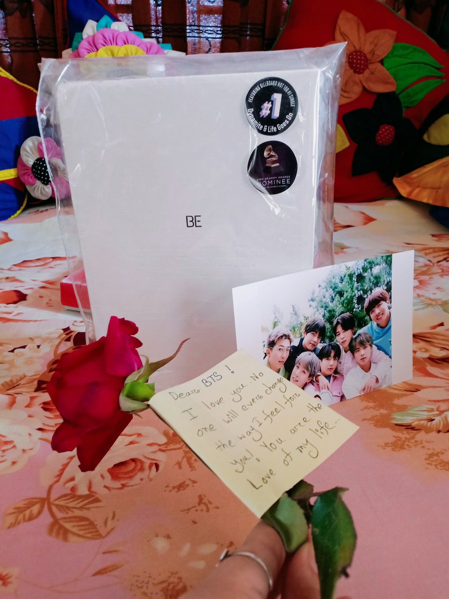 in_srijonee's tweet photo. So This is my first album!!! Of Bangtan!!! Which I bought from my own money
my BE Essential Edition 😭
Alexa play I wanna it, I got it
#BTSPavedTheWayforKpop
#BEEssentialEdition https://t.co/KHkKFxBMfb