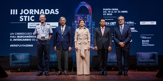 La vicepresidenta de la República y el embajador español en el país inauguran las III Jornadas #STICPUNTACANA🇩🇴
Accede al comunicado🔗ccn-cert.cni.es/iiijornada-rdo…