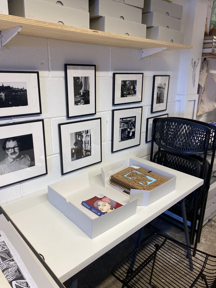 CILIPScotland's tweet photo. Delighted to have visited the @AGrayArchive today! 

Wonderful to hear about the artist’s musings, his extensive book collection and Glasgow’s history as it lived in Alasdair’s vision 💙

Did anyone know that Alasdair’s wife, Morag was a librarian? ⭐️ https://t.co/6AQK1jT1od