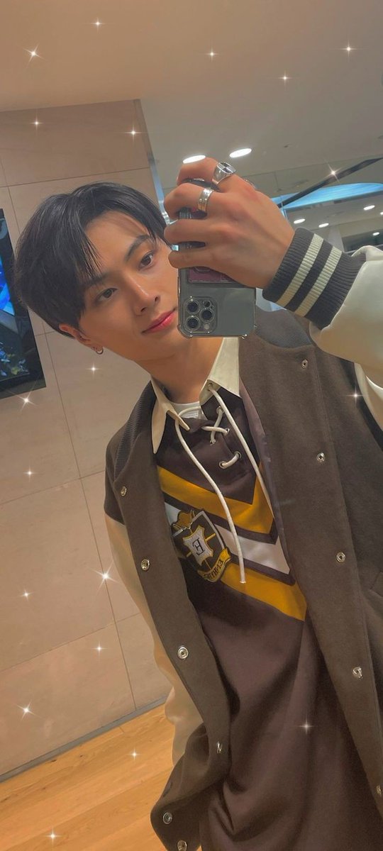 _ksvnco_o's tweet photo. Happy Birthday! Ilysm 🫶🫰
#HAPPY_JAY_DAY 
#ENHYPEN #Enhypen_jay 
@ENHYPEN_members https://t.co/XQB4BLZ0q4
