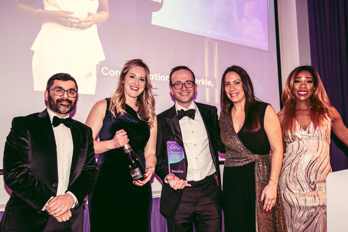 DigitalRevAward's tweet photo. 📣 Just a couple of days left to go until our London ceremony! Here’s some key information:

⏰ 6:15pm 
📍 InterContinental London, Park Lane, W1J 7QY
🎫 Check your tickets for info 
🤵💃 Dress code: black tie
📩 Reach out to info@digitalrevolutionawards.com for any issues https://t.co/VrIqldA9yG