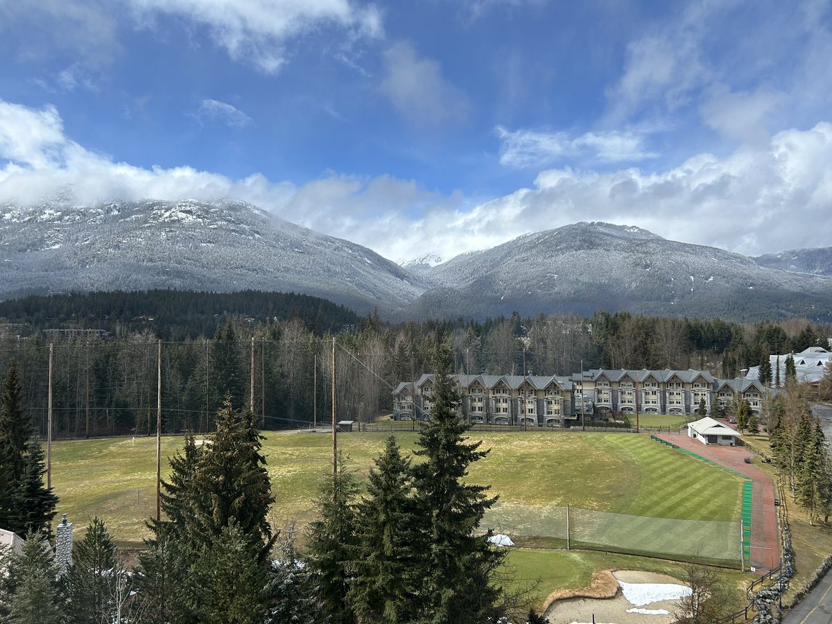 lcddillon's tweet image. Thank you @westinwhistler1 @Helijet @StephenBaumberg @joannelewandow1 for a great meeting and visit to #whistler #yourkeytoeverything