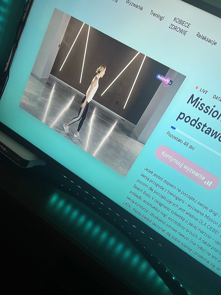 PlWeightloss's tweet photo. 3 dzień wyzwania z chodakowska ✔️
#fitkwiecien https://t.co/NNB67dPJHk