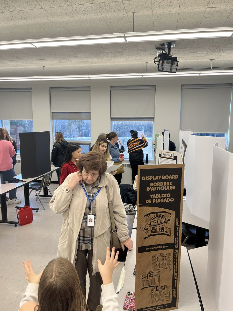 Thank you to both the @LakeheadSchools @tbc_schools superintendents and trustees for supporting youth science and the regional science fair #NWORSF #YSCRegional #LPStb #TBCDSB