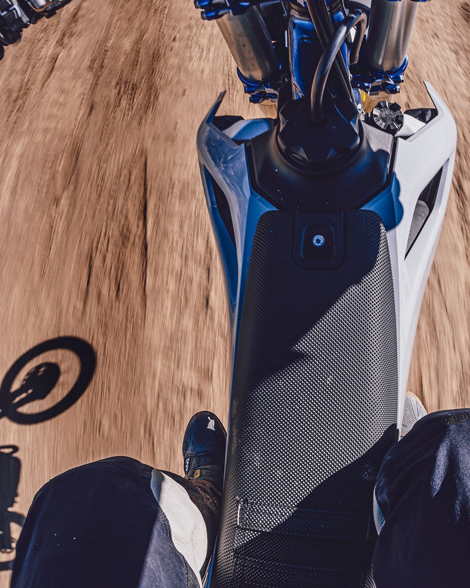 Hqv_Motorcycles's tweet photo. A little taste of how it feels to be on track with our 2023 Motocross range.
Which model would you choose?
#HusqvarnaMotorcycles #RideHusky #GoRide #EngineeredToOutperform #Motocross https://t.co/65pfSzd2sD