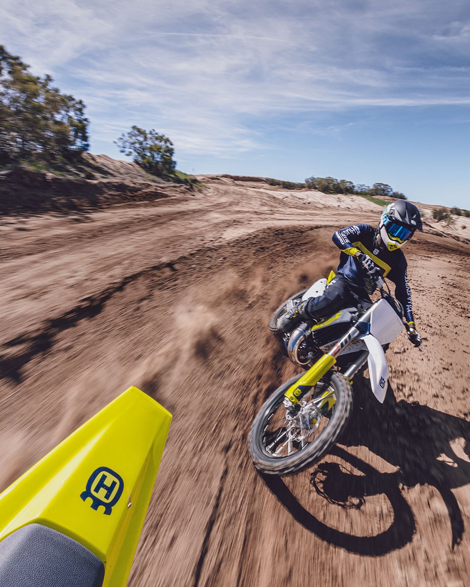Hqv_Motorcycles's tweet photo. A little taste of how it feels to be on track with our 2023 Motocross range.
Which model would you choose?
#HusqvarnaMotorcycles #RideHusky #GoRide #EngineeredToOutperform #Motocross https://t.co/65pfSzd2sD