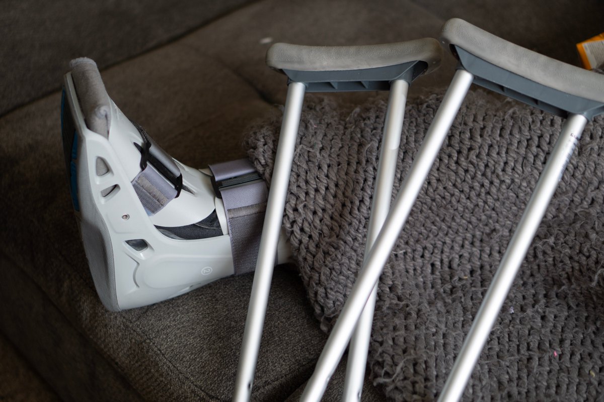 RossSCohenDPM's tweet photo. When it comes to foot or ankle injuries, you can count on The Foot and Ankle Center of Maryland! Reach out to our staff with any questions or concerns today by calling (410) 761-3501! https://t.co/GQSHiukpne https://t.co/IAxZklCMe7