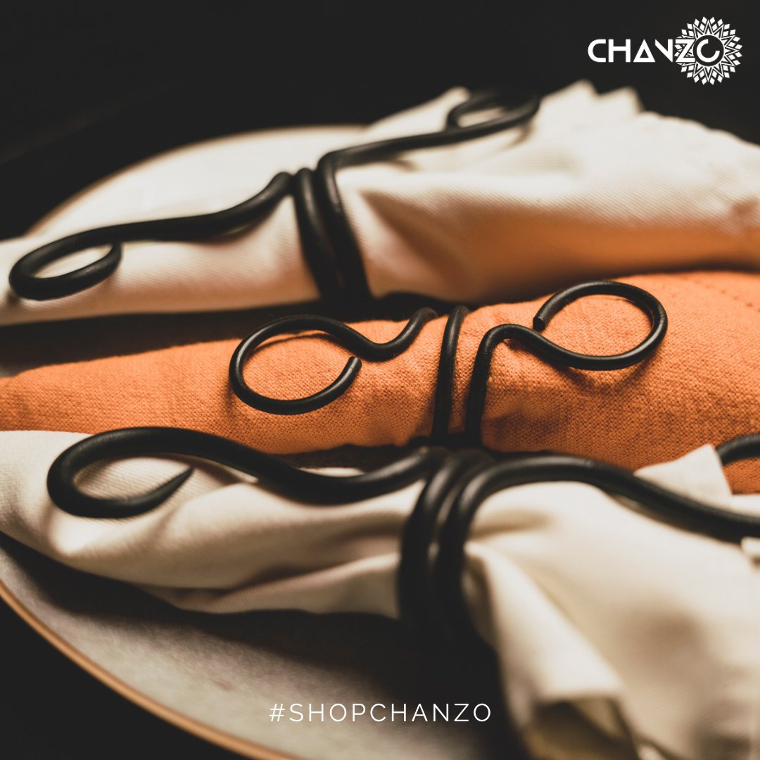 thisischanzo's tweet photo. These unique and beautiful napkin rings make the perfect addition to your home...or the perfect gift! #ShopChanzo #buylocal #my250 #VisitRwanda #Kigali https://t.co/Q1c99YD9sW