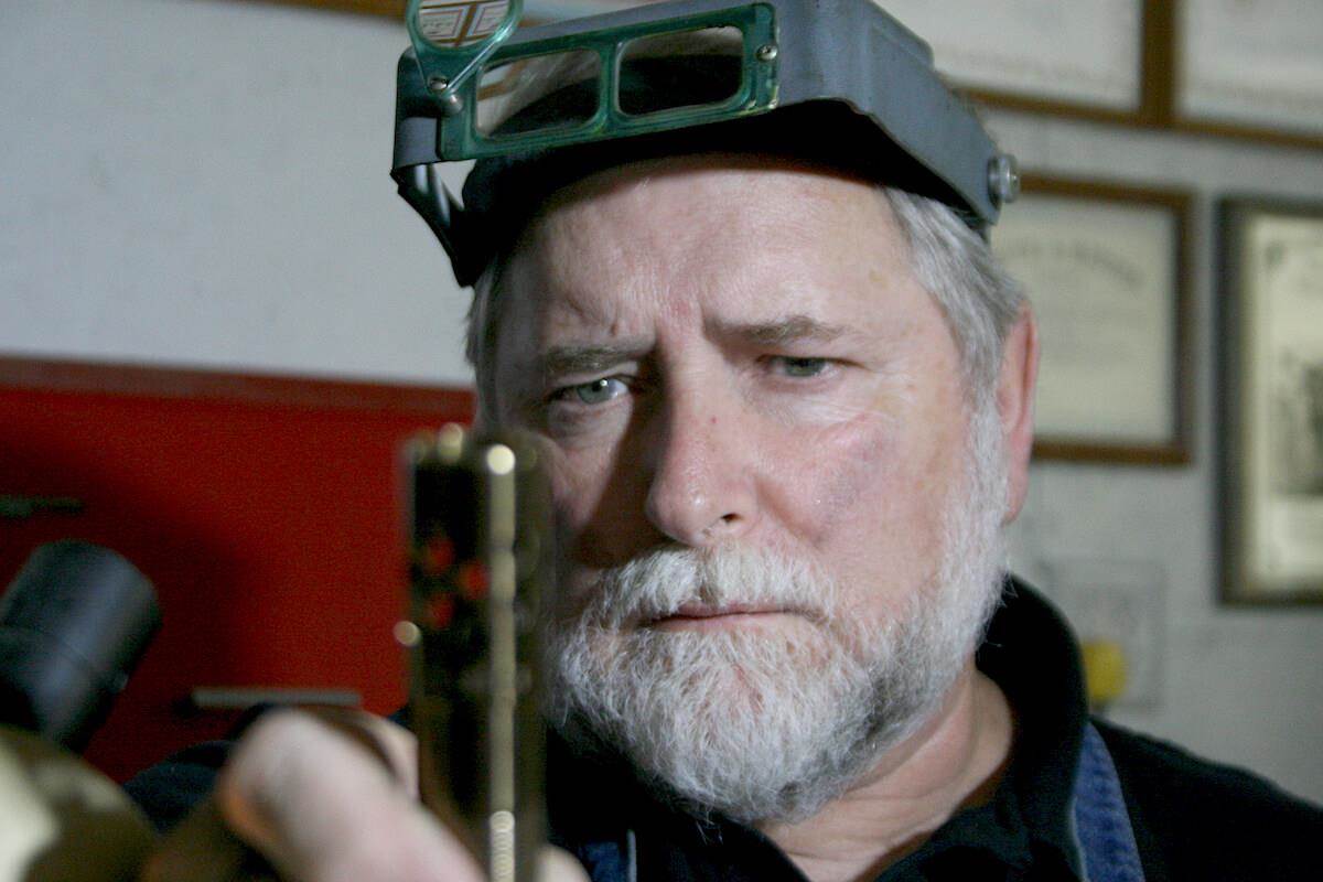 OUTDChannel's tweet photo. Selecting a choke tube can be tough. Start with a peek at @ScienceOfShot at https://t.co/F5VKo12Rfe.
#ChokeTube #PatternMaster #Outdoors https://t.co/LmbFGu2yEO