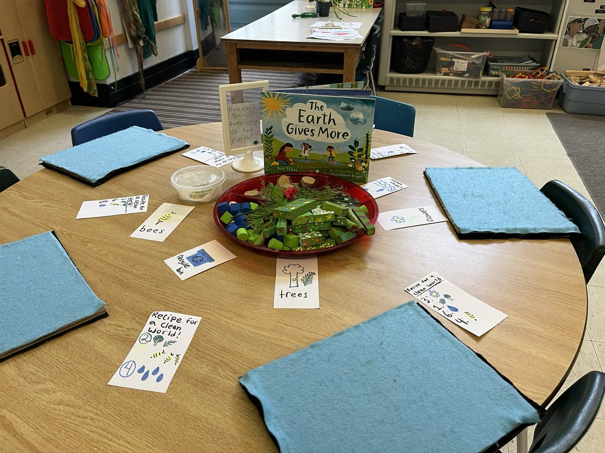 VPwithBMD's tweet photo. 💙 💚 this week’s Loose Parts centre inspired by the book The Earth Gives More in Room 105 - learning about and celebrating Earth Week. @EarlyYearsTDSB @tdsb @booklamations https://t.co/p4BnP7HGk1