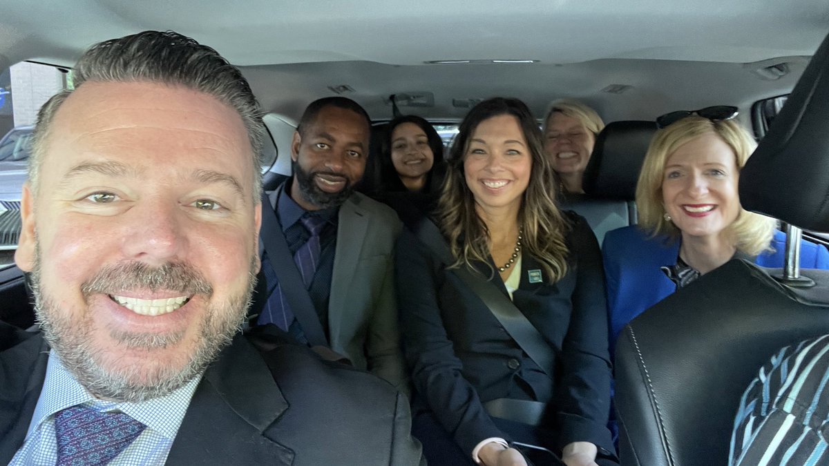 CSUSMAdvocacy's tweet image. The @CSUSM delegation is in DC and ready for a full day of advocacy! #CSUAdvocacy #CalState @calstate