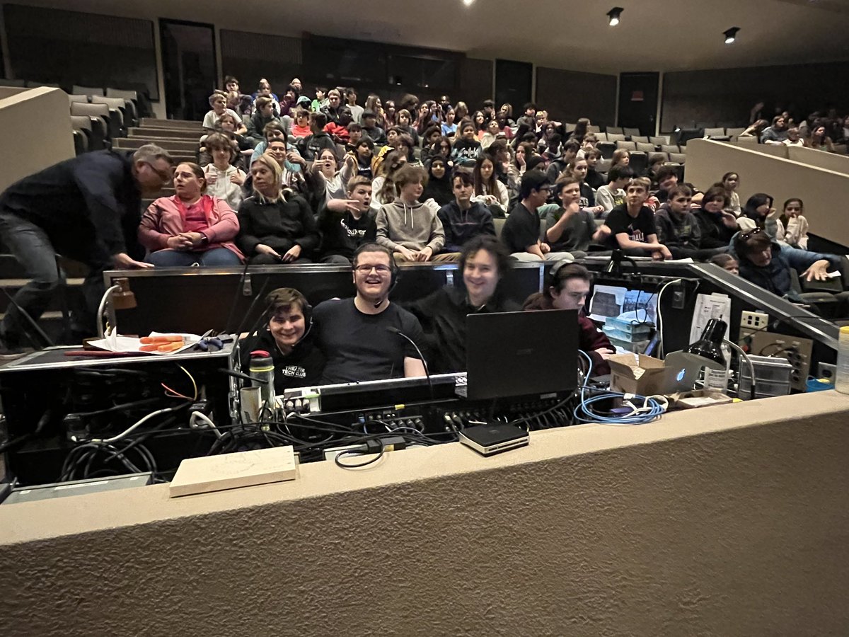 Centennial Cougars tweet media