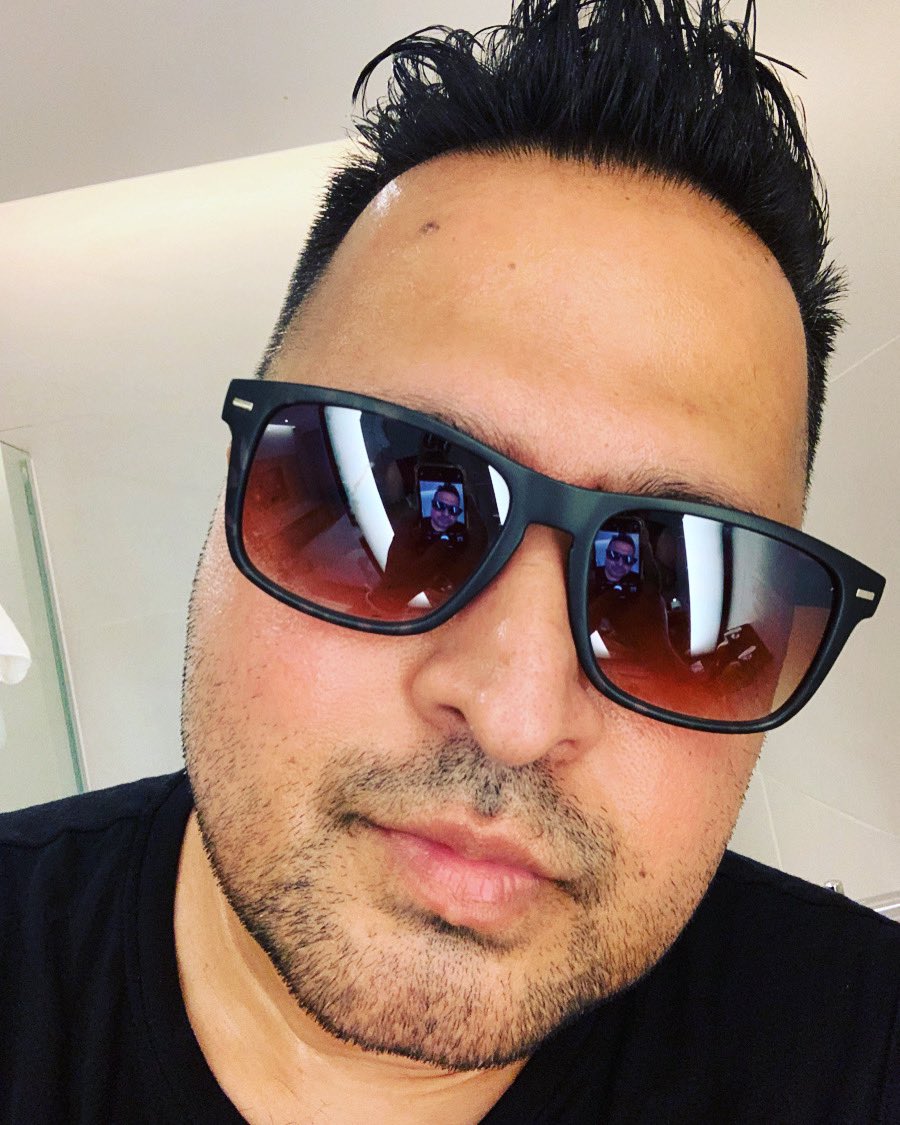 MRZ330's tweet photo. Sun’s ☀️ out Shades out
New music in the making droppin soon , happy Wednesday Peepz 🙌🏻
#wednesday #humpday #shades #sunglasses #newmusic #coming #inthestudio #gettingfreaky #creative #soca #dancehall #caribbean #fy #nederlands #international #underground #superstar https://t.co/0xNorax5bH