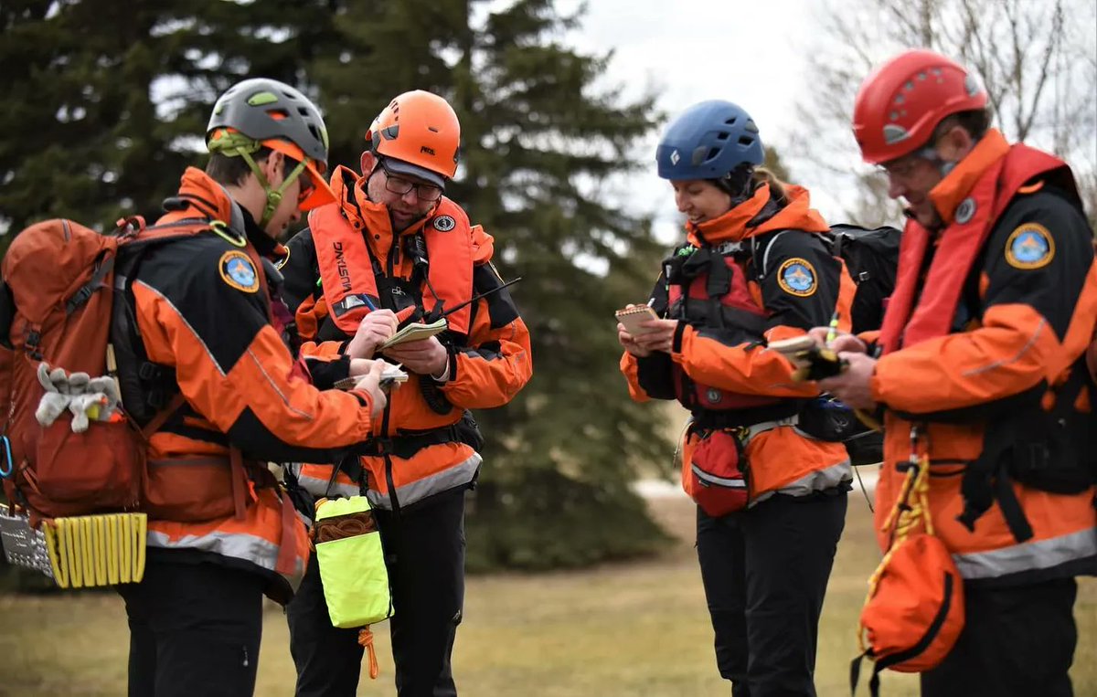 This week is #NationalVolunteerWeek, and we want to take a moment to honour our Search and Rescue volunteers. These dedicated individuals give their time, energy, and expertise to help others in need. #ThankYou