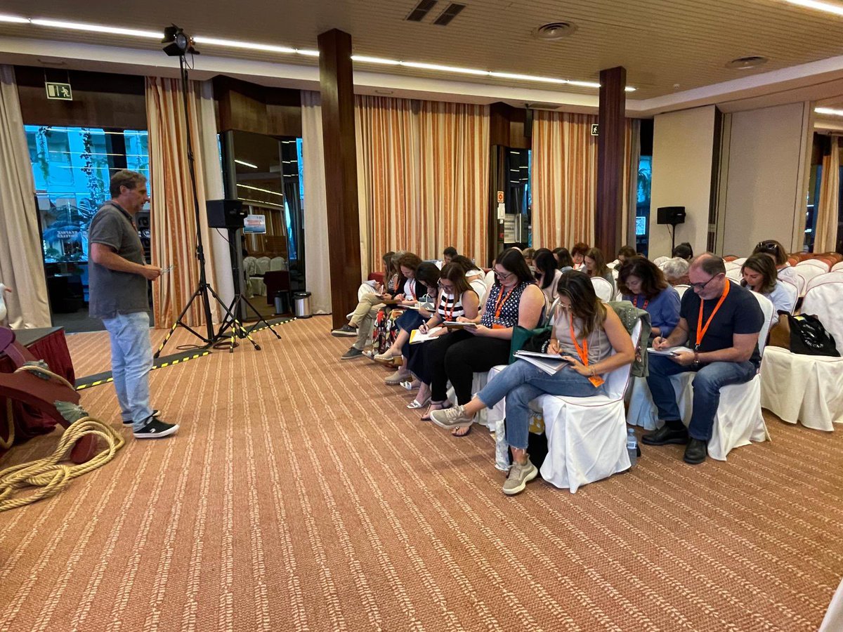 CeipCongreso's tweet photo. Aquí dejamos algunas fotos del congreso. Muchas gracias por haber venido y esperamos que hayáis aprendido mucho. Podéis encontrar más info sobre las jornadas en la pagina web o en el instagram @congresoeducativate 💙 https://t.co/1tQDservPY