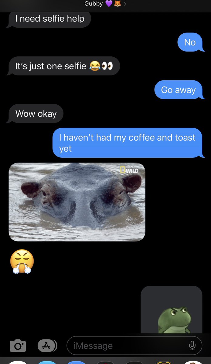 heIIopepper's tweet photo. If your bestfriendship is not like this, are you even really bestfriends? @JustGibi  🧐 https://t.co/LC16BSa9hT
