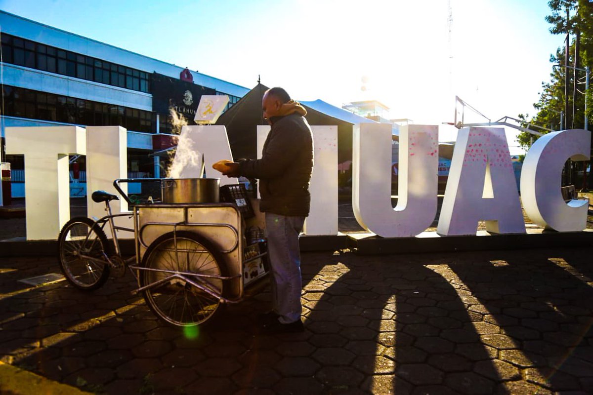bitlamx's tweet photo. #DíaMundialdelaBicicleta 🚲

En #Tláhuac celebramos esta fecha muy especial para tod@s los ciclistas, en #Bitla rendimos un homenaje a este vehículo, ecológico y económico que es utilizado por millones de personas.

#PuebloBicicletero #CiclistadeBarrio #BicicTláhuac #BitlaMX https://t.co/ZiYvP0YjWq