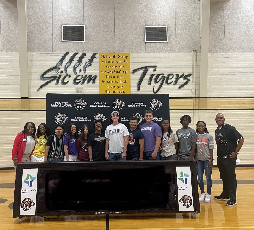 Congratulations to all 11 of these Conroe Tiger Athletes on signing today! We are so proud of each of you! #Sic'EmTigers #BuiltDifferent #ConroeTigers