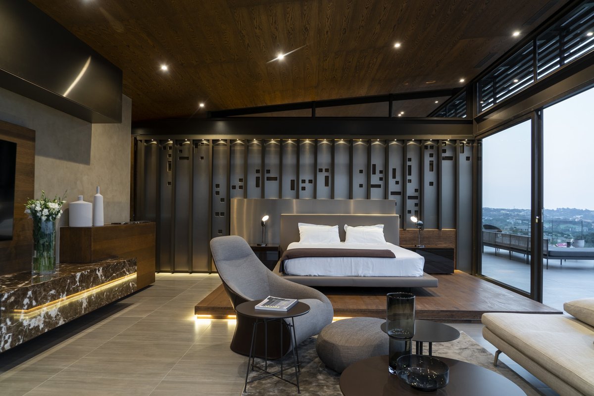 NvdMArchitects's tweet photo. Modern House Architecture
Most people confuse “Modern” and “Contemporary” architecture and reference contemporary architecture when they talk of modern house architecture.

Read more - https://t.co/Hj4f8CbHV4

#modernarchitecture
#modernhousearchitecture
#modernhomes
#midweekread https://t.co/4iCU9kjfJT