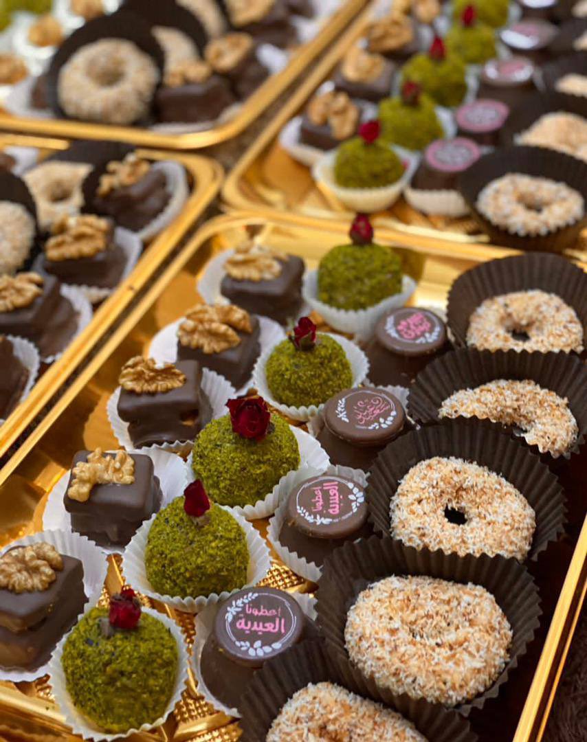 SiriusCafely's tweet photo. حلو العيد متوفر عندنا ✨💚 https://t.co/FDKWozxM64