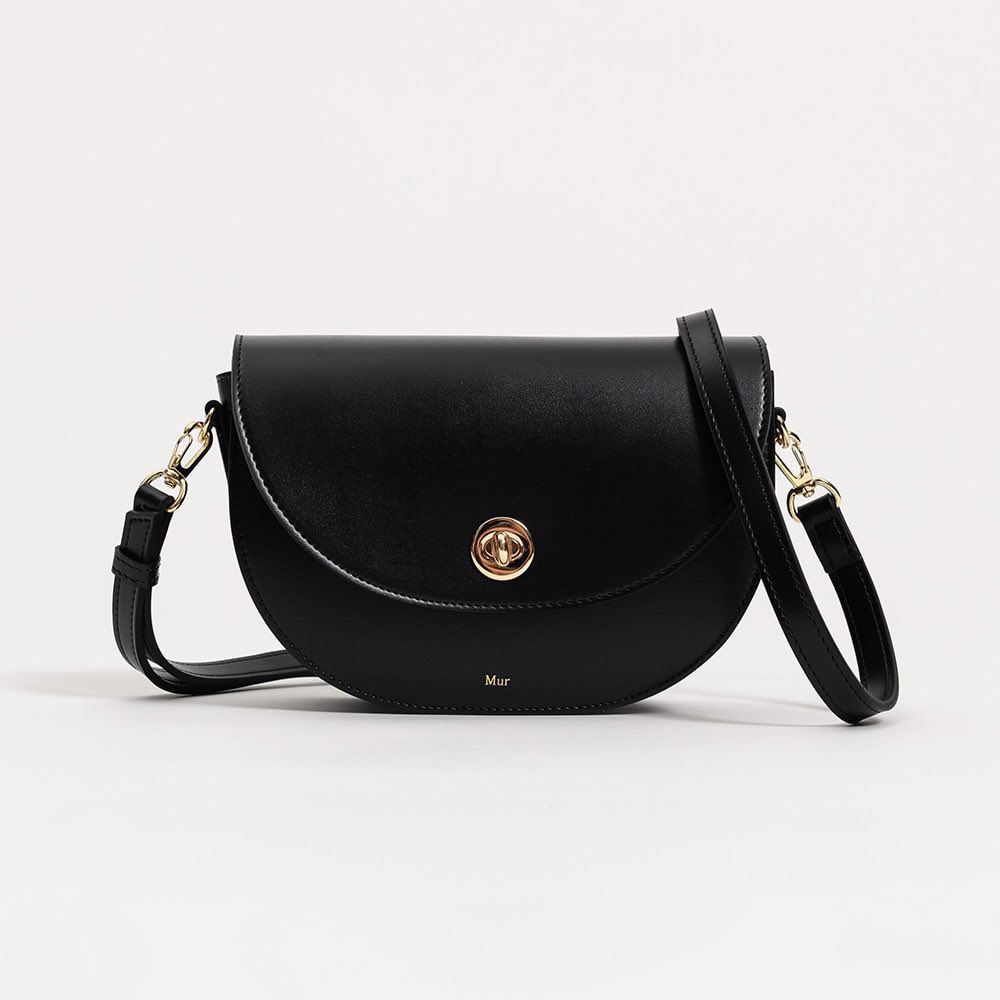 IFYOU_89's tweet photo. ตามหากระเป๋า mur lima bag  สีดำคับ ขอราคาน่ารักๆ ใครปล่อยทักDm.มาได้เลยนะคับ 
#พรีออเดอร์ #พรีออเดอร์เกาหลี #พรีเกาหลี #ส่งต่อ #mur #กระเป๋า #ส่งต่อกระเป๋า https://t.co/sWCAXX5oEG