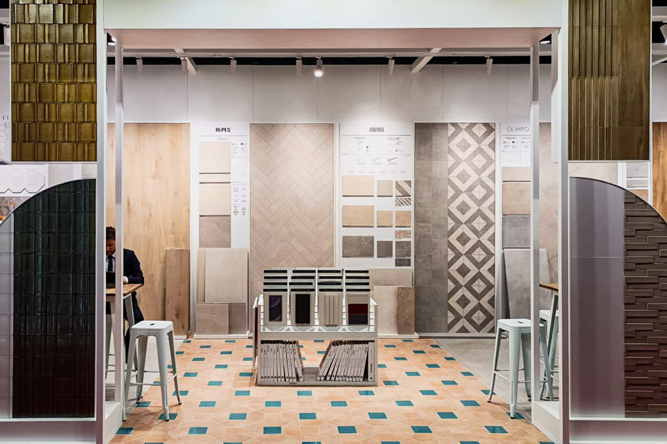 inscaOficial's tweet photo. 😍 Empresas españolas y americanas han confiado en #INSCA para presentar sus materiales en @Coverings, la principal feria del sector del azulejo y piedra natural en Estados Unidos. https://t.co/MkJRV6aq3S