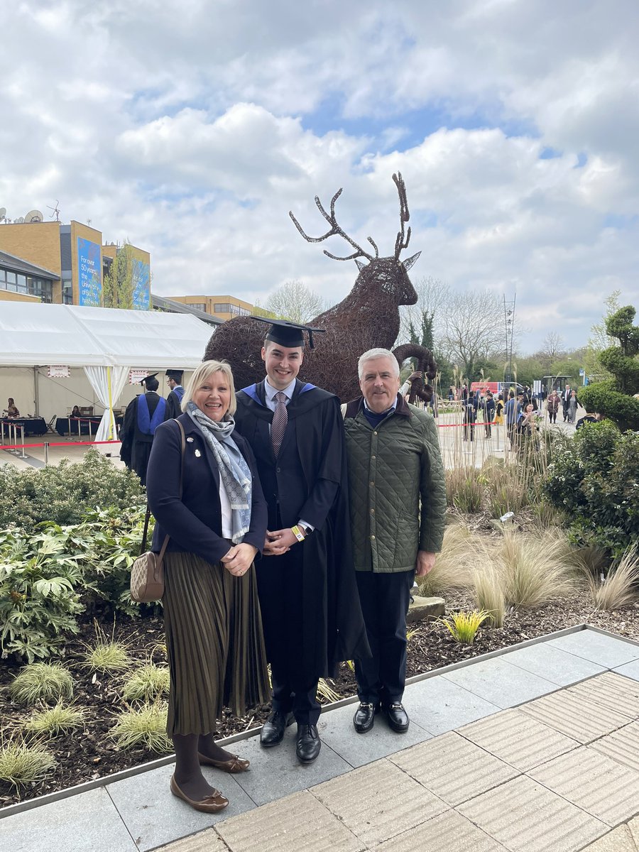 GregorStaunton's tweet photo. Super day at the @UniOfSurrey celebrating with loved ones and catching up with friends which I haven’t seen in the last 10 months. Feels surreal to be departing, but this will always be my home from home ✨@SHTMatSurrey #graduation https://t.co/z7r536kGNm