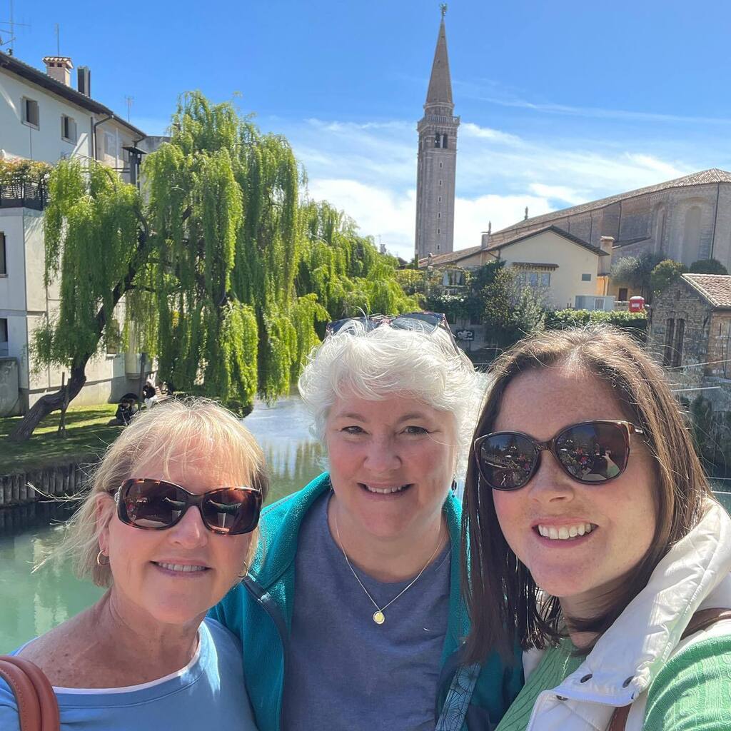 wheresemmanow's tweet photo. Another year unlocked! 

Spending the week doing some of my favorite things: traveling and eating my way through Italy with friends and family! 

Here’s to embracing whatever the next year brings 🥂
.
.
.
.
.
.
. 
#lifeinItaly #aviano #avianoairbase #… https://t.co/T444jjjhrB https://t.co/K6iOPc05Ak