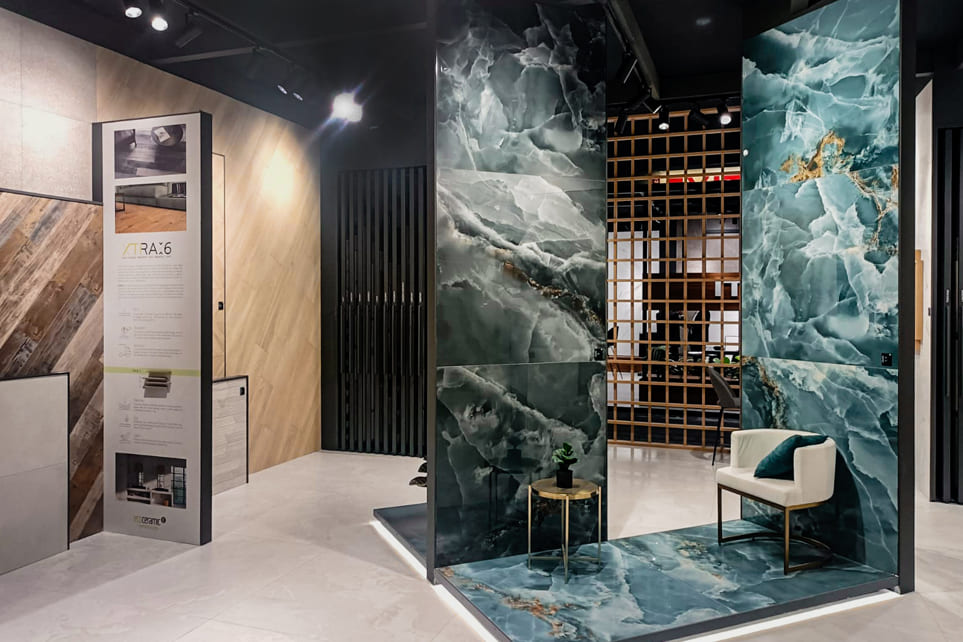 inscaOficial's tweet photo. 😍 Empresas españolas y americanas han confiado en #INSCA para presentar sus materiales en @Coverings, la principal feria del sector del azulejo y piedra natural en Estados Unidos. https://t.co/MkJRV6aq3S