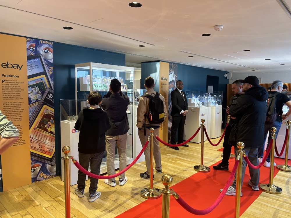 HopscotchPR_'s tweet photo. Ce matin, nous avons accompagné @eBay_FR dans l’organisation d’une #masterclass et d'une exposition sur les cartes à jouer et à collectionner, à l'occasion de laquelle les participants ont pu découvrir les cartes les plus exceptionnelles du marché 🃏 https://t.co/FKniRpAooC