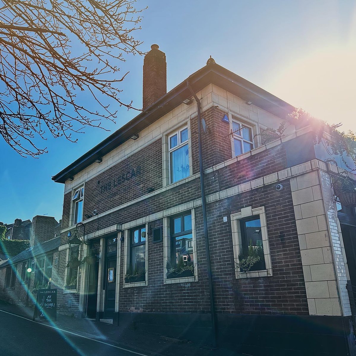 jazzteabeer's tweet photo. This place!!! Join us tonight @TheLescar for the Richard Jones Trio, thoughtful, lyrical contemporary jazz, and a new album on @efpirecords. Doors are 815pm, £10 or £7 for students. 🎹🎻🥁🎶🎶🎶🎶 https://t.co/GMrlY8ptGB