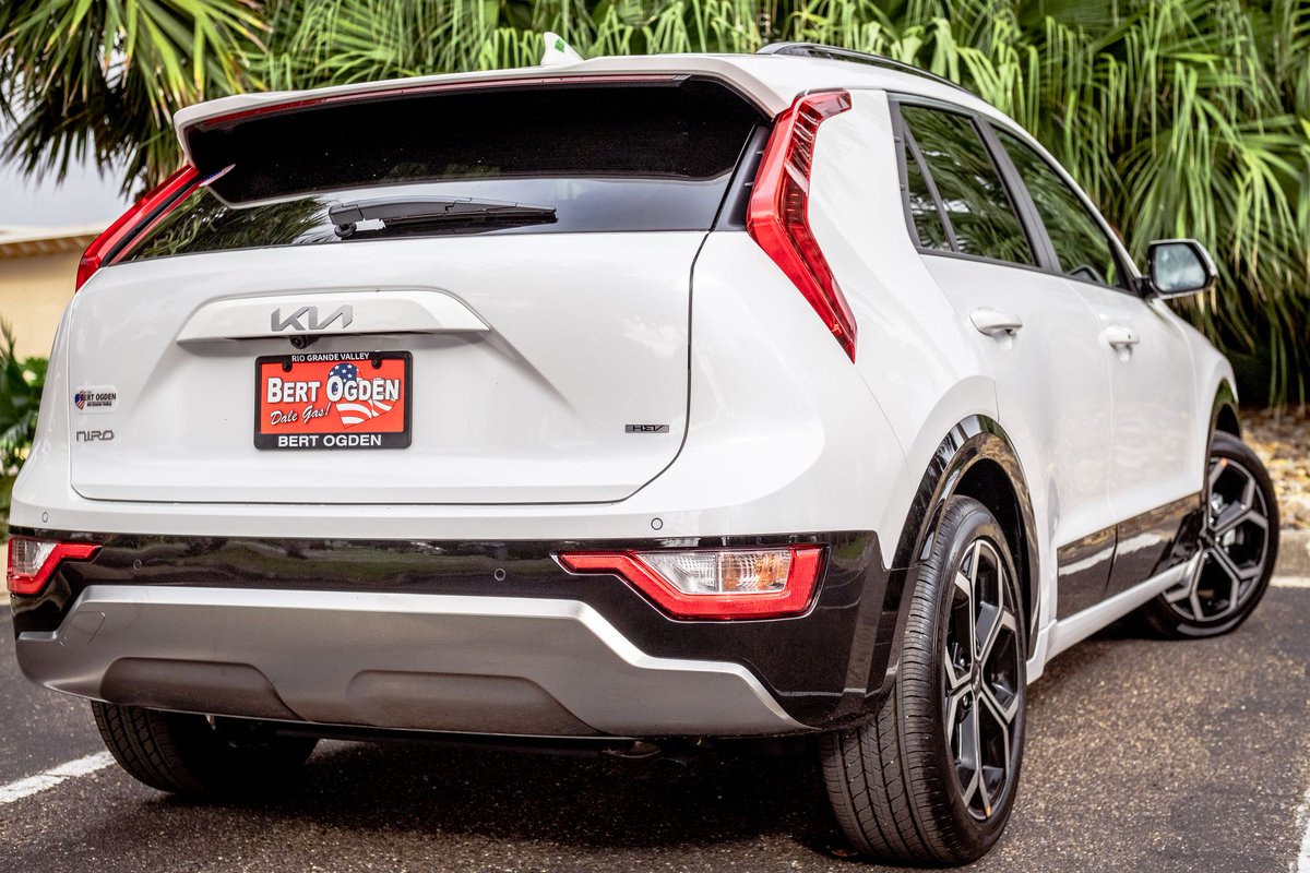 BertOgdenHKia's tweet photo. Únete a la diversión y pasa por #BertOgden para comprar tu próximo #Kia. Hacemos que sea fácil y divertido encontrar el #SUV o #sedán de tus sueños. Visítanos en línea https://t.co/6Z1jQs68QF o llamenos a 956-305-5463. https://t.co/ZMq7QQdaw3