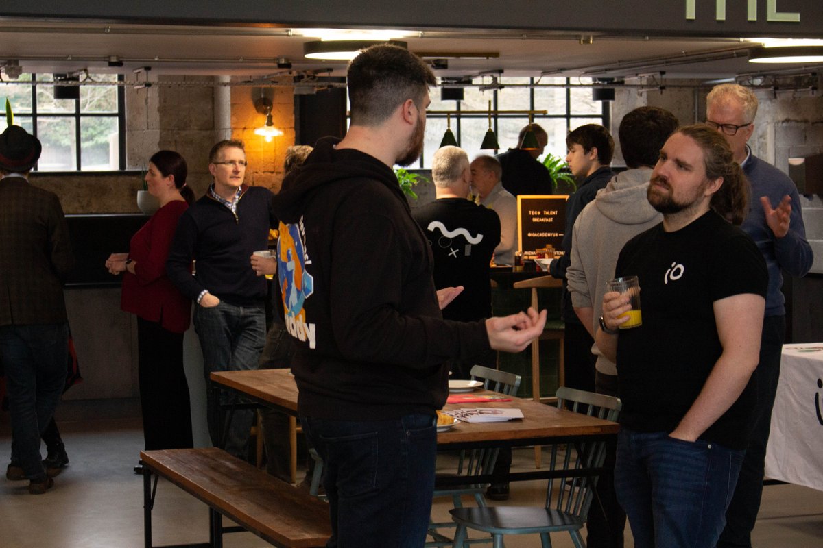 iO Academy tweet media