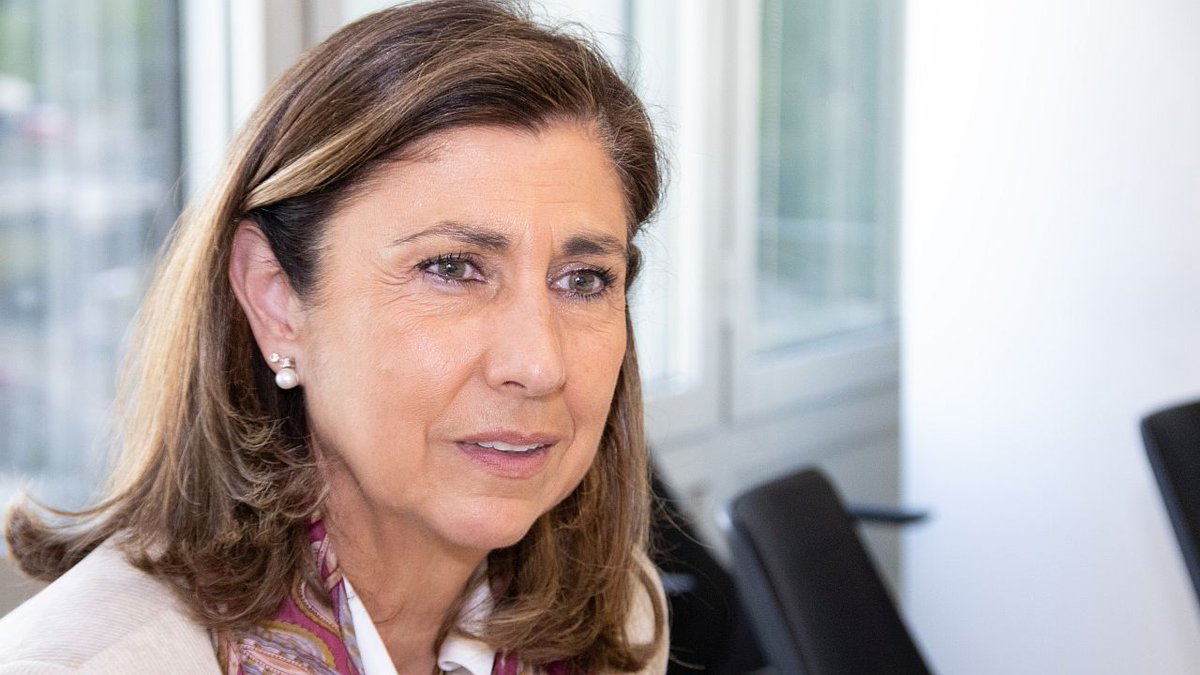 La nueva directora de <a href="/DellTechSpain/">DELL Technologies España</a>, <a href="/MaRodut/">María Antonia Rodríguez</a>, repasa en esta #entrevista las prioridades de su compañía en un contexto cambiante, en crisis económica y en el que imperan tendencias como la multinube. bit.ly/41ImKaT