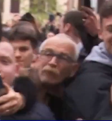 AdresanSoso's tweet photo. Ces 2 hommes sont nos héros.
Merci à eux d'être nos portes voix.
#ReformeDesRetraites https://t.co/Q6Yr5eSTA2