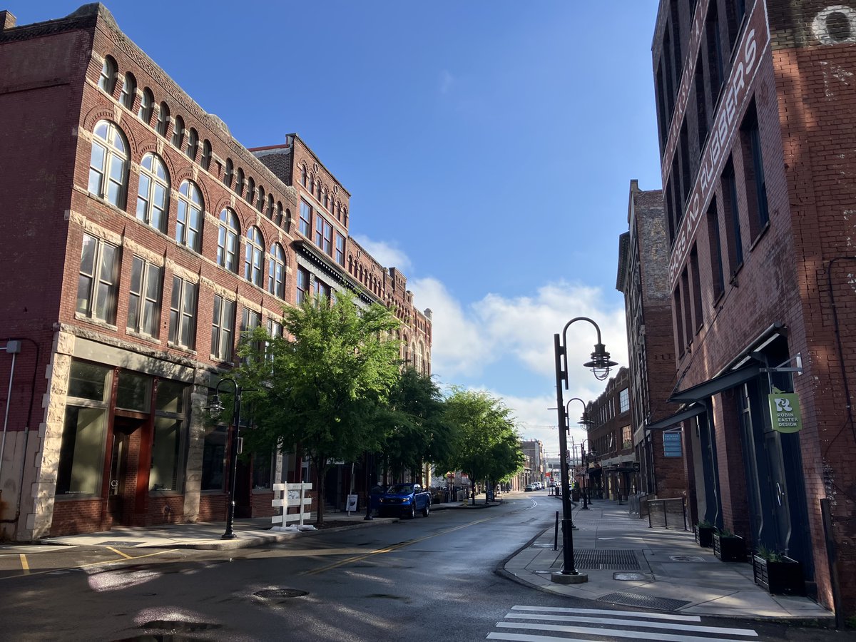 engsac's tweet photo. While not attending and presenting on panels at #INCS2023 this past weekend, three of our graduate students enjoyed exploring lovely Knoxville, TN! @incsscholars https://t.co/3eBpxCdLzC