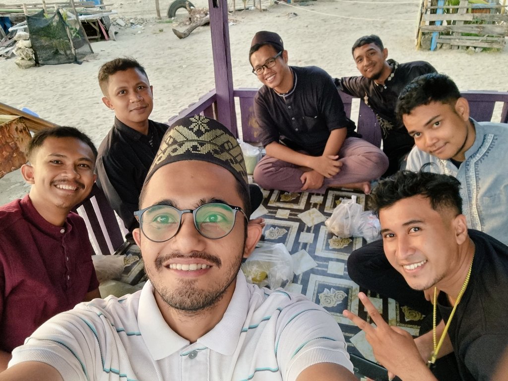 techaris_'s tweet photo. Geng. https://t.co/AYTnXCZWAA
