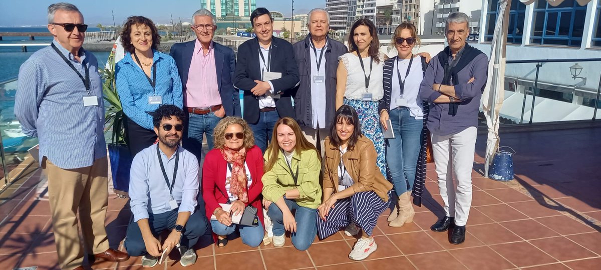 ✍️ La vicepresidenta de la APJ <a href="/Ralfarosss/">Rocio Alfaro</a> y la vocal de Formación <a href="/merpridi/">Mercedes Prieto</a> han asistido a la asamblea de la <a href="/fape_fape/">FAPE</a> en Lanzarote

✍️ El presidente de la @FAPE reclama hacer valer la importancia del periodismo para defender el sistema democrático  ⬇️
fape.es/miguel-angel-n…
