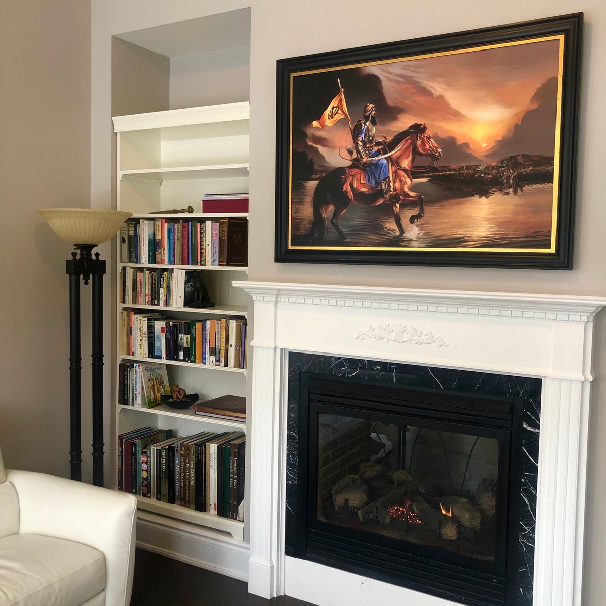 Banda Singh Bahadur’s actions inspired confidence in countless Sikhs in the coming generations because he demonstrated that Khalsa rule was possible and even the most entrenched tyranny could be swept aside. 

- Artist, Kanwar Singh artofpunjab.com

#sikhart  #artofpunjab