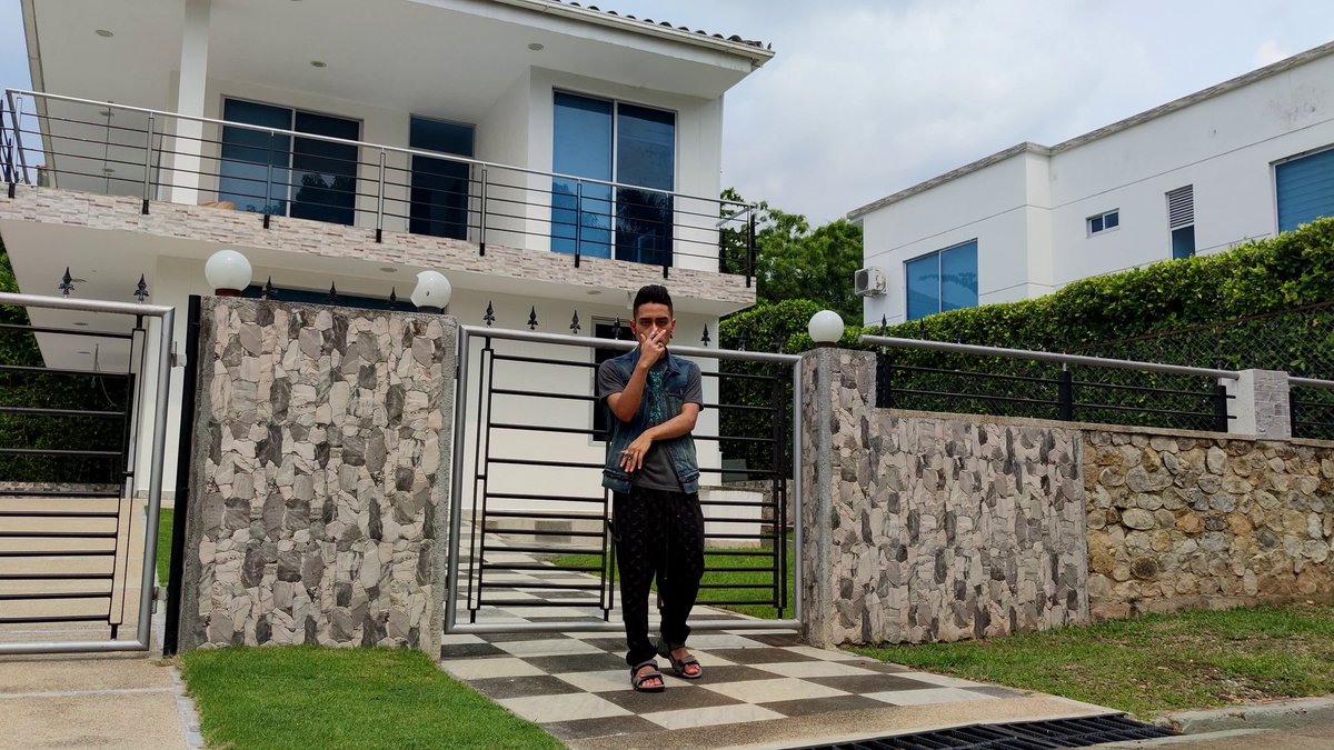 Alejandro_AT__'s tweet image. Freestyle Session #01 - Alejandro AT 💔🔥 HOY 19 DE ABRIL ⚠️ 7:45 PM 🇨🇴 21:45 🇧🇷 Atentos todos!!!🎤💥💣
#AlejandroAT #ATG4MER #spotifycolombia #spotifymedellin #spotifybogota #bogotaenelmapa #bogotáenelmapa #music