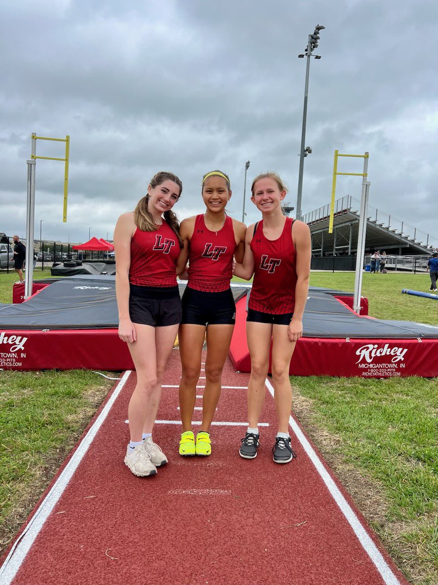 LTXCTF's tweet image. Congratulations to our Area Champion Y’Lan, 3rd place finisher Lily, and 6th place finisher Seneca
#CuLTure