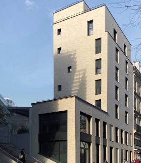 KatayounePanahi's tweet photo. Aujourd'hui avait lieu l'inauguration de la pension de famille Amsterdam, située dans le 8e arrondissement de @Paris .
Première pension de famille développée par @icfhabitat La Sablière, mais aussi première collaboration avec les @SNLogement . https://t.co/ouK4zk2jwV