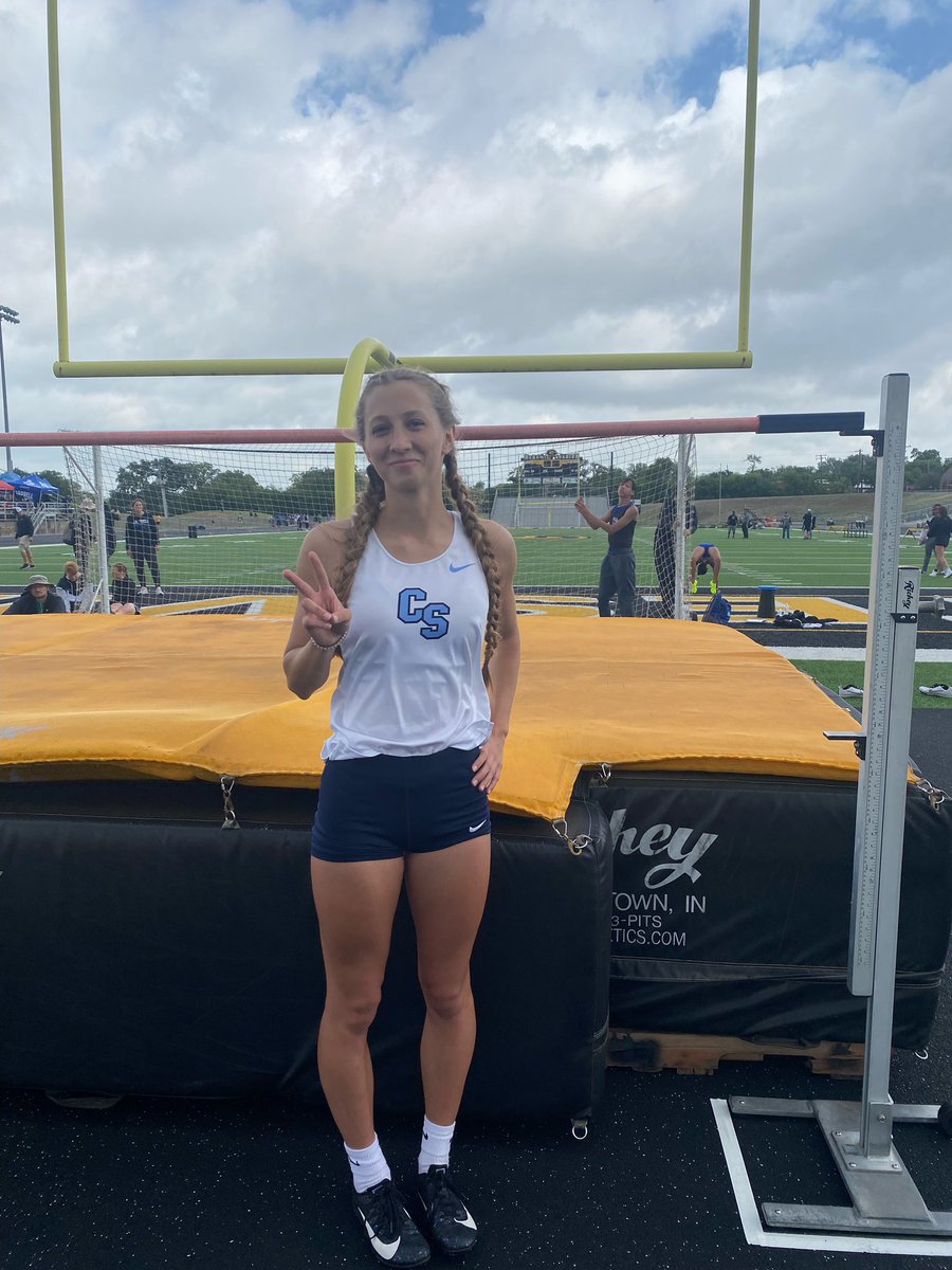 CS_TrackField's tweet photo. Janey Baker places 2nd at the Area Meet and punches her ticket to Regionals! 🥈 #TheSpring https://t.co/Sk3FI7kH75