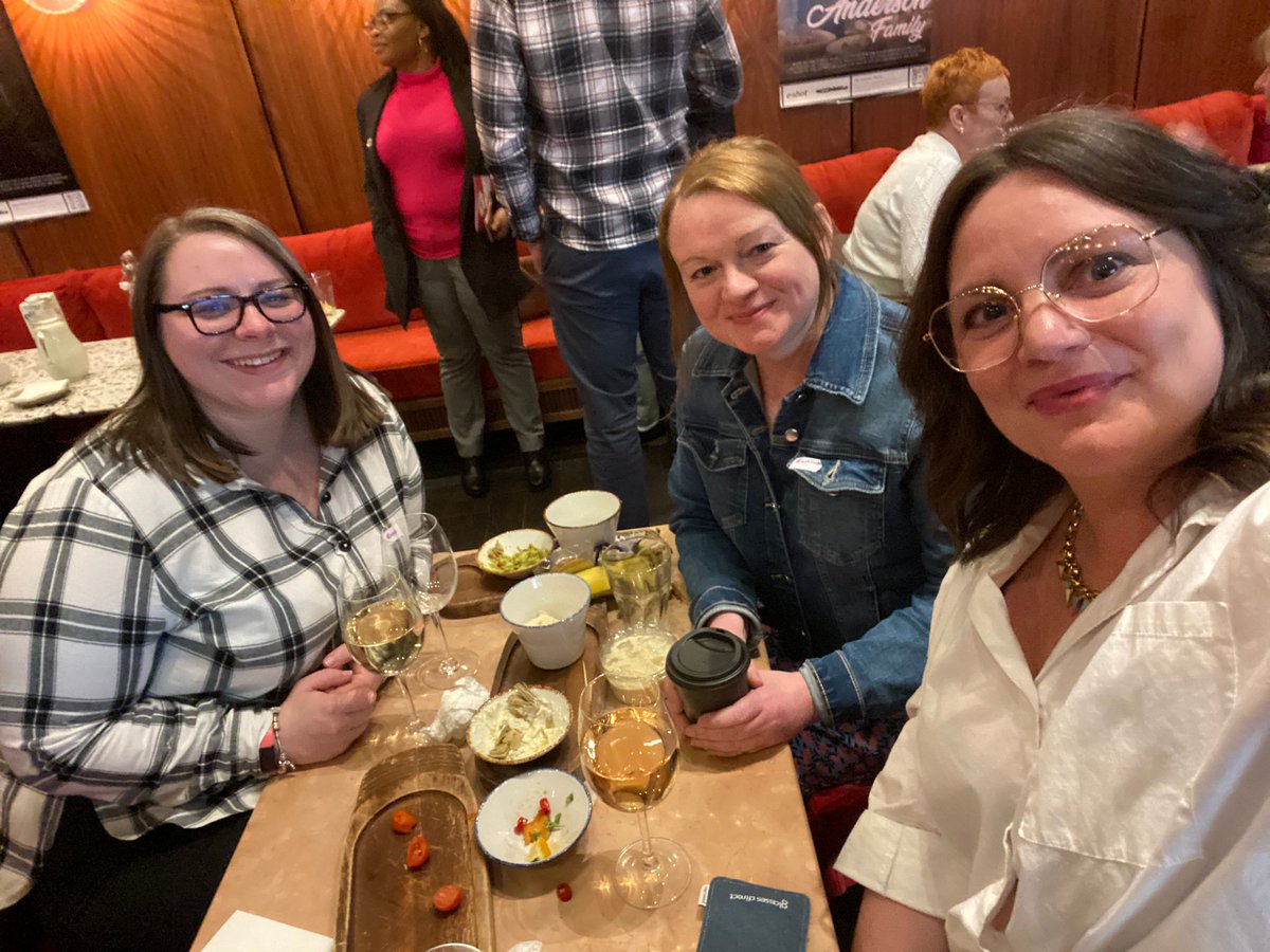 An excellent time in Brum at the <a href="/comms2point0/">BLOCKCHAIN RECLAIM 🏆🏅</a> #Unawards Masterclass. It’s always fantastic to hear some of the best in the business share their creative magic as well as a healthy dose of strategic thinking. Heading back up north fizzing with ideas 💡✨