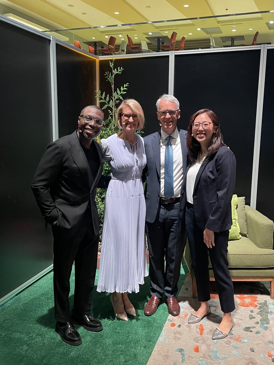 parkerharris's tweet photo. Great show today @jonrmoore1 @LZaledonis @AhyoungAn. You were all amazing!!!! https://t.co/vjyk6WNkM5