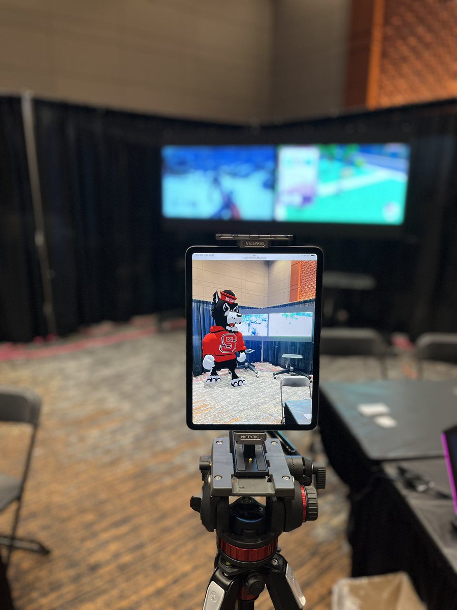 DerekAHam's tweet image. It’s the second day of @ecgconf where we are demoing some very cool #AR technology that we get to play with @NCStateDesign in the Media Arts Design and Tech department #MADTech! @tiltfive