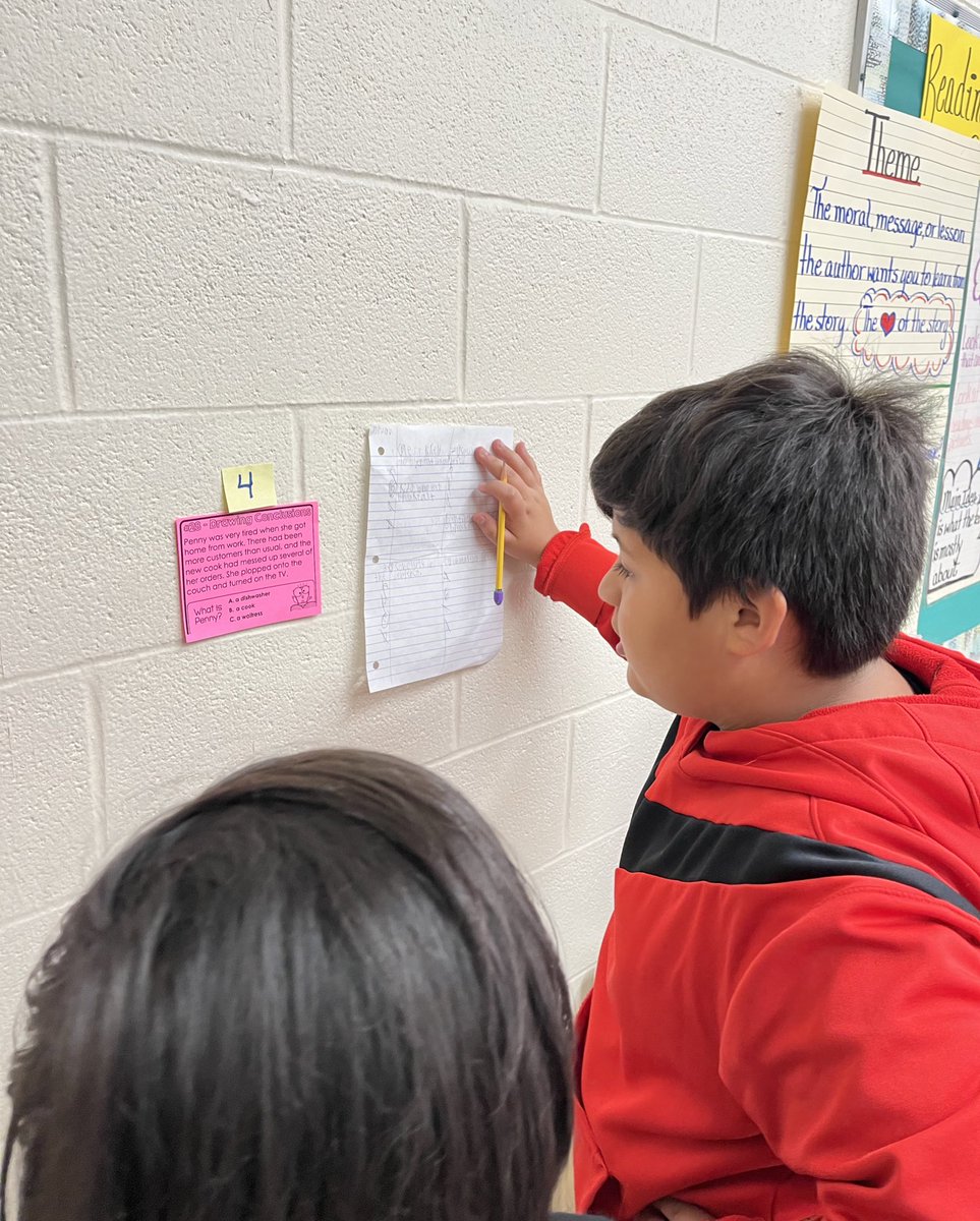 CLGRamirez's tweet photo. @WeldonSmithRR Rocking our 4th Grade Rock’n Review in Mrs. Gonzales’s class!!  #Allin https://t.co/24Ueaz2F5J