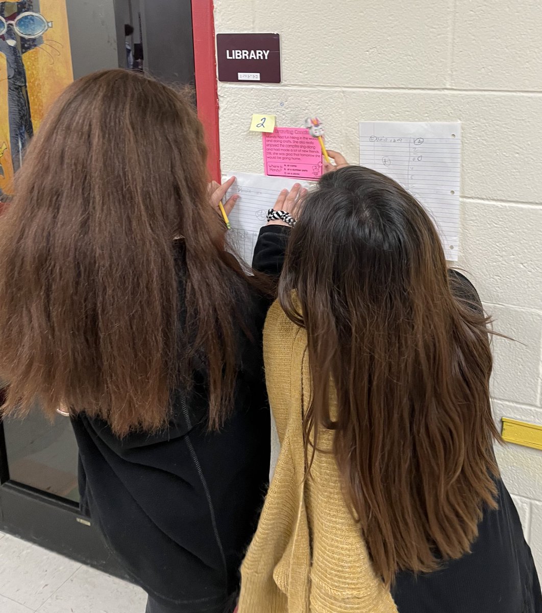 CLGRamirez's tweet photo. @WeldonSmithRR Rocking our 4th Grade Rock’n Review in Mrs. Gonzales’s class!!  #Allin https://t.co/24Ueaz2F5J